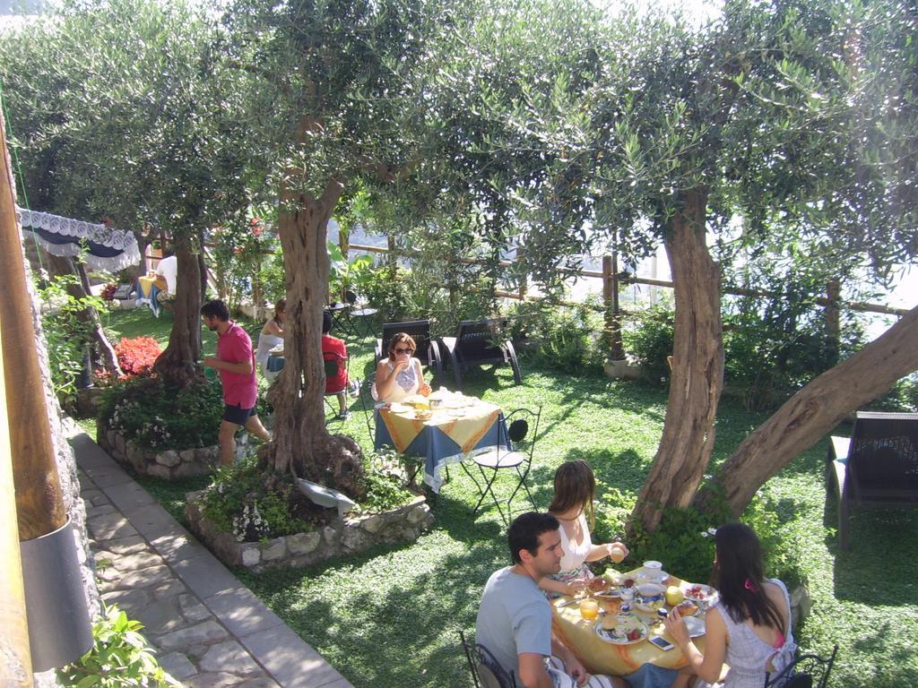 Acomodação com café da manhã  World Center Amalfi