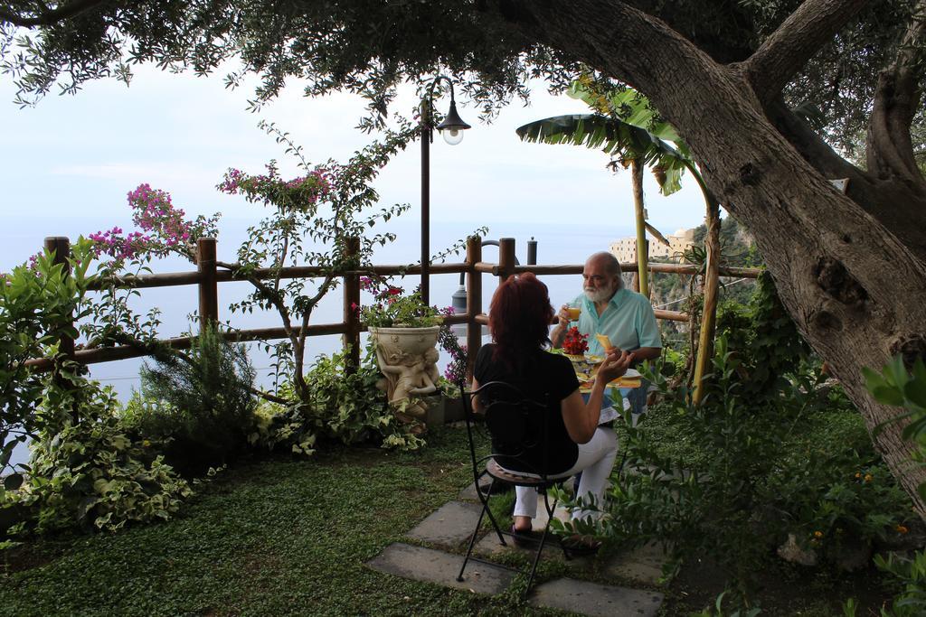 Acomodação com café da manhã  World Center Amalfi